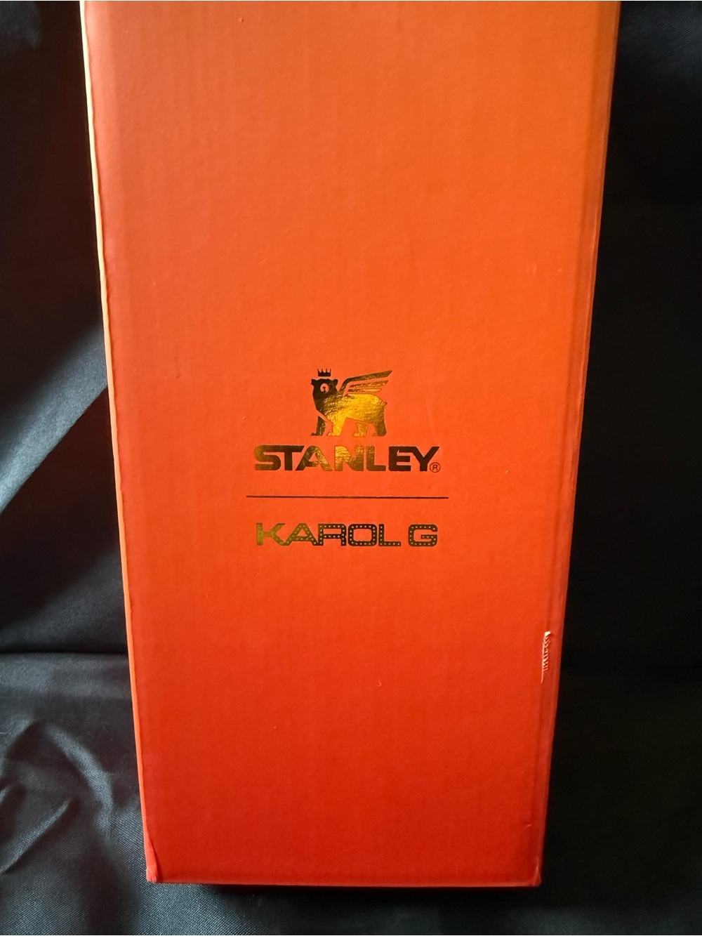 New Stanley 40oz Karol G Edition Orange and Red Floral with Box Topper Straw - Picture 14 of 16